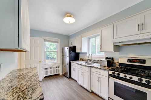 394 Drake Ave, Roselle NJ  07203-1414 exterior