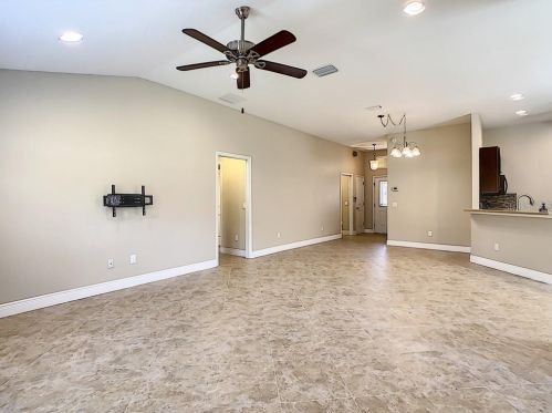 5056 Neptune Cir, Oxford FL  34484-3794 exterior