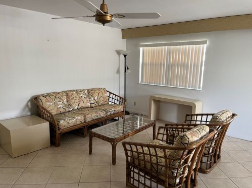 653 Monaco, Delray Beach FL  33446-1951 exterior