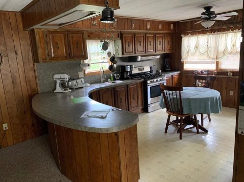 1 Lane, Coventry RI 02816-6239 exterior