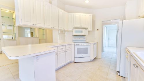 2774 Livingston Ln, West Palm Beach, FL 33411-5744