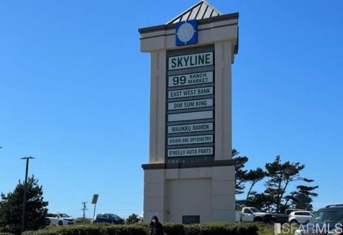 59 Montebello Dr, Daly City CA 94015-4722 exterior