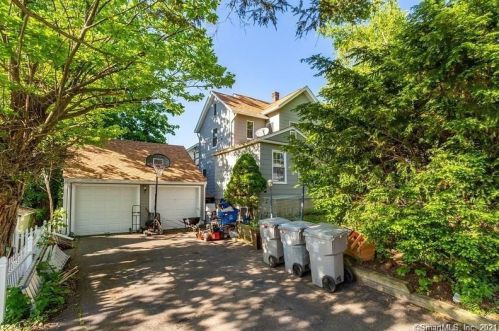 45 Walnut St, Bristol CT  06010-4332 exterior