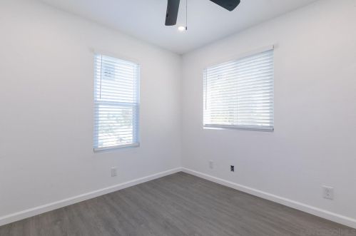 2053 Chatsworth Blvd, San Diego CA 92107-2738 exterior