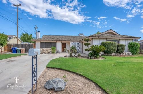 3205 Colgate Ln, Bakersfield, CA 93306-2009