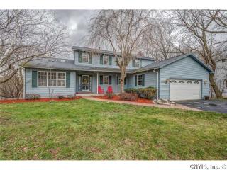 4586 Stoneledge Ln, Manlius, NY 13104-2322
