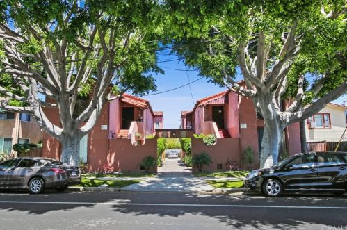 1527 3rd St, Long Beach, CA 90802-3624