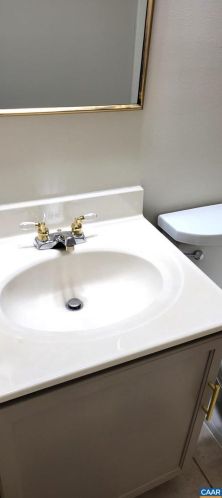 14 Riverwood Ct, Bybee VA  22963-3354 exterior