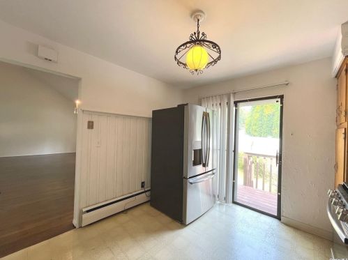 338 Wicks Ave, Babylon NY  11703-1511 exterior