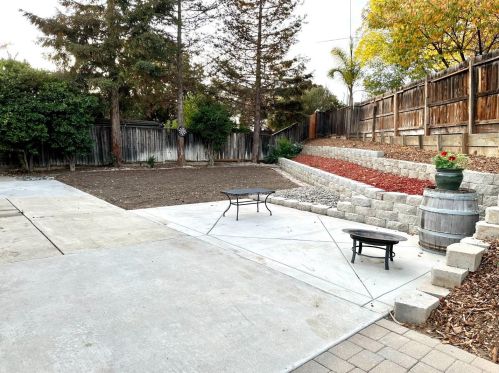 2310 Paradise Ct, Hollister CA  95023-8035 exterior