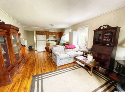 155 Church Rd, Great River NY  11739-3002 exterior