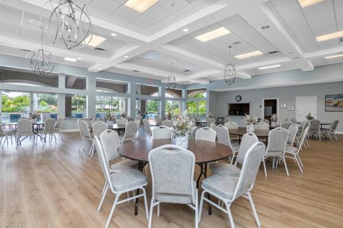 14487 Manchester Dr, Naples FL  34114-8630 exterior