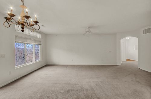 369 Southwind Ln, Covington KY  41016-1715 exterior