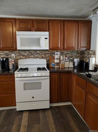 986 Church St, Bullhead City AZ  86442-6514 exterior