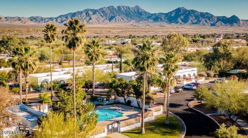 430 Paseo Sarta, Green Valley AZ  85614-7315 exterior