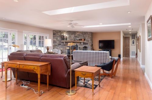 6832 Retreat Ln, Pacific House CA  95726-9465 exterior