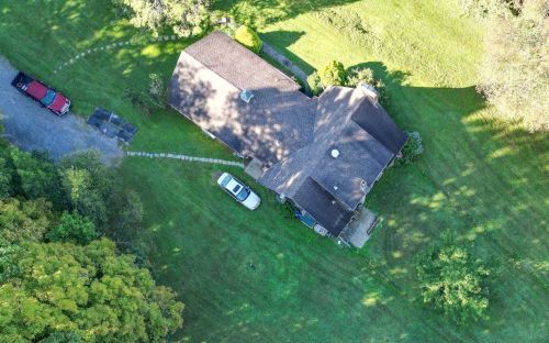 368 Smith Rd, Hyde Park, NY 12538-6900