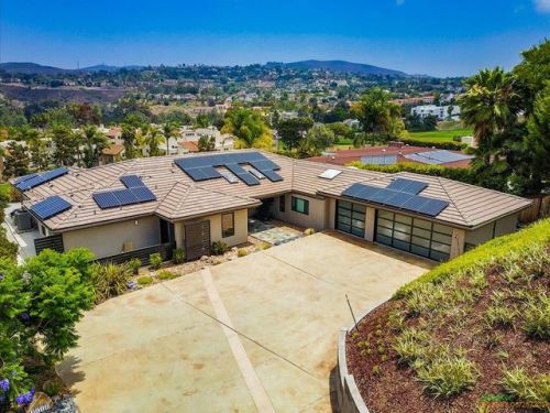 2616 La Costa Ave, Carlsbad, CA 92009-7324