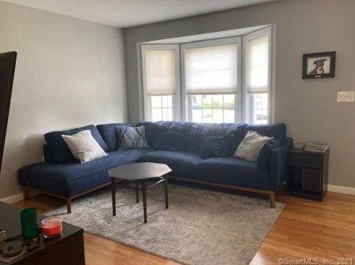 267 Bridge St, Groton, CT 06340-3740