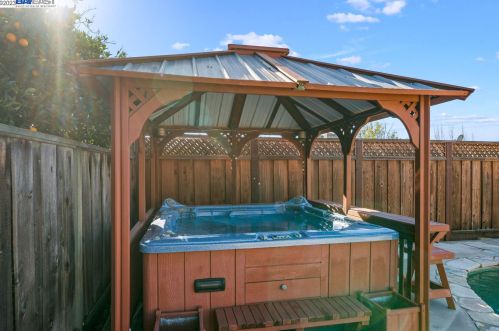 1455 Hudson Way, Livermore CA  94550-5550 exterior