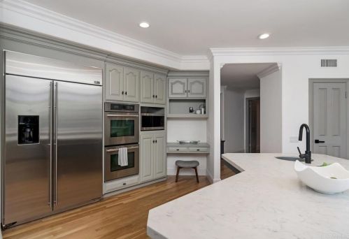 9750 Lake Helix Ter, La Mesa CA  91941-4432 exterior