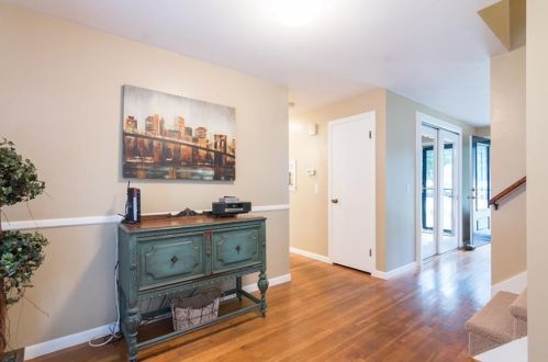 135 Brookside Dr, North Kingstown RI  02852-2005 exterior