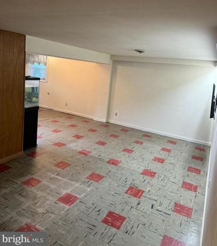 6235 Kilmer Ct, Falls Church VA  22044-1822 exterior