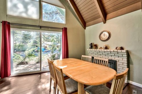 1394 Matheson Dr, South Lake Tahoe CA  96150-8014 exterior