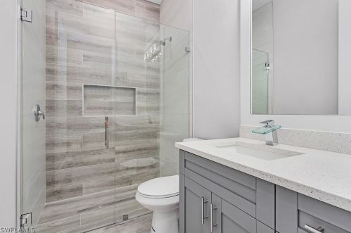 555 103rd Ave, Naples FL  34108-3218 exterior