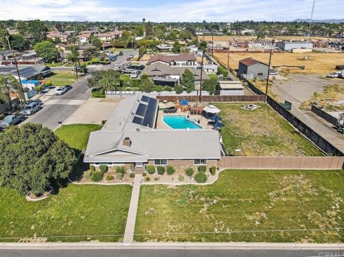 12785 Roswell Ave, Chino CA  91710-3043 exterior