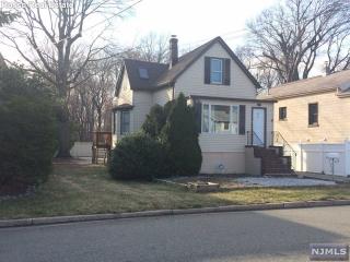 91 Franklin St, Little Ferry NJ  07643-1204 exterior