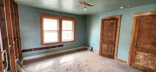 5725 Verona Rd, Verona PA  15147-3012 exterior