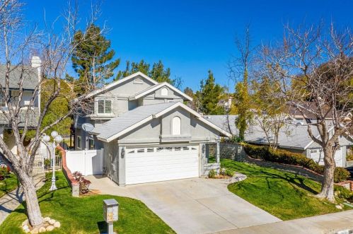 28615 Sugar Pine Way, Santa Clarita, CA 91390-4125