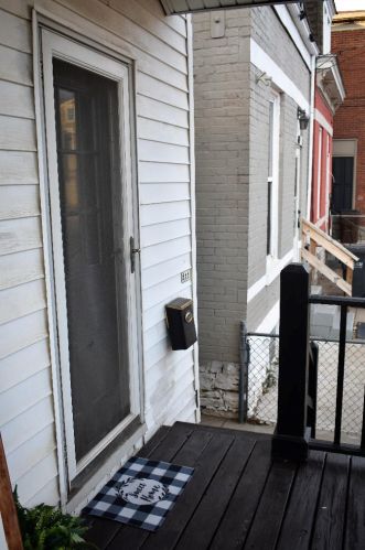 411 9th St, Newport KY  41071-2215 exterior
