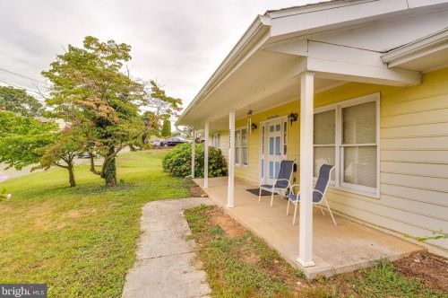 533 Morison St, Charles Town WV  25414-1144 exterior