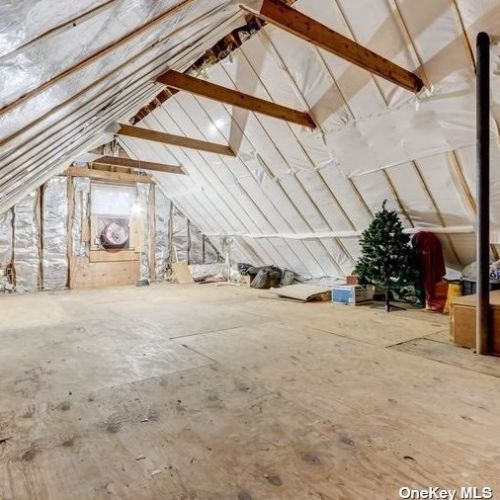 64 Birch St, Lake Grove NY  11755-2743 exterior