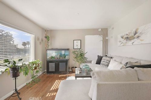 1517 Harding St, Long Beach CA  90805-3662 exterior