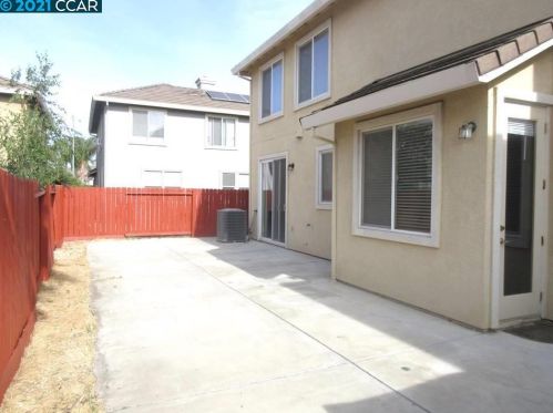 1337 Yosemite Cir, Oakley CA  94561-5205 exterior