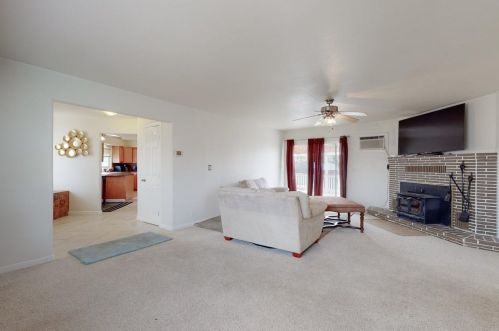 210 Catherine Ln, Grass Valley CA  95945-5802 exterior