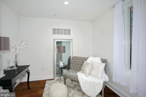 1746 Hope St, Philadelphia PA  19122-0032 exterior