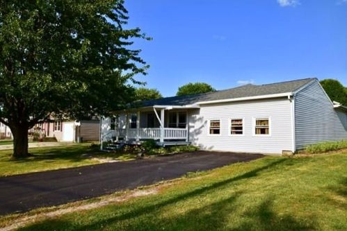 2688 Mercer Dr, Marion, OH 43302-8622