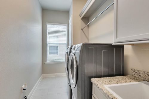 1017 Stoney Creek Dr, Lakeland FL  33811-2329 exterior