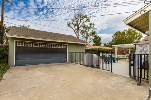 2717 Palmyra Ave, Orange CA 92869-4762 exterior