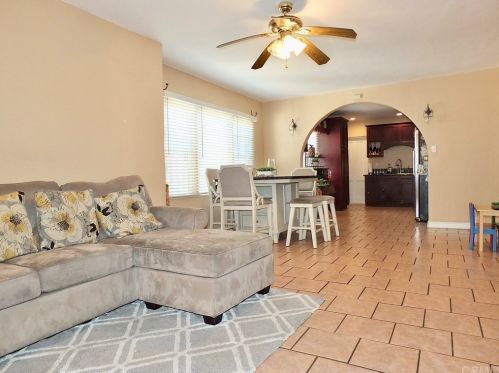 1719 Linden Ave, Long Beach, CA 90813-1919