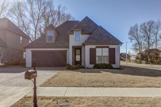 6033 Garret Valley Ln, Lakeland, TN 38002-3961