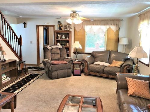 3405 College Ave, Beaver Falls, PA 15010-3555