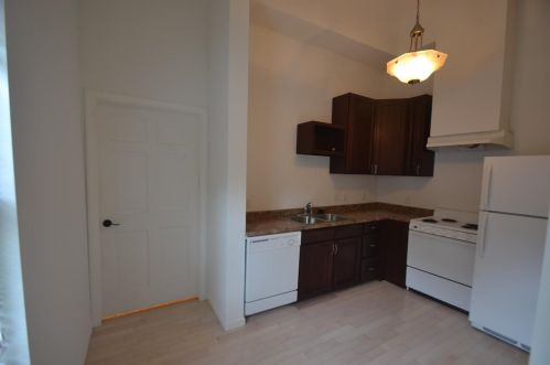 357 Greenwich St, Valpo IN  46383-6529 exterior