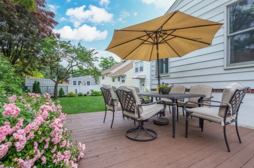 36 Morley Ln, Bloomfield NJ  07003-4309 exterior