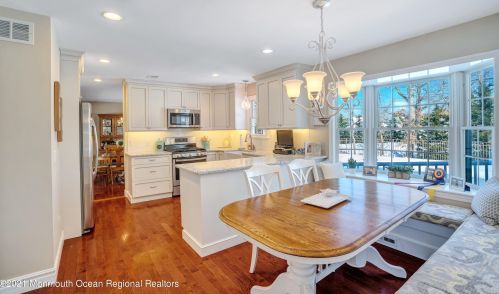 3071 Governors Xing, Belmar NJ 07719-4543 exterior