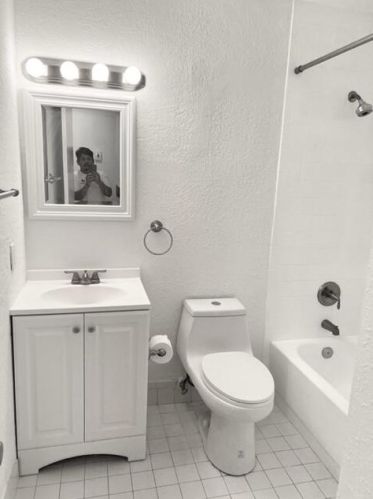 5372 Courtney Cir, Boynton Beach FL  33472-1280 exterior